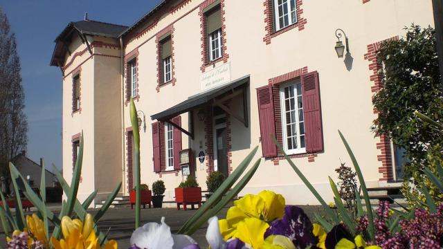 Auberge De L'ombrée Bel Air De Combrée